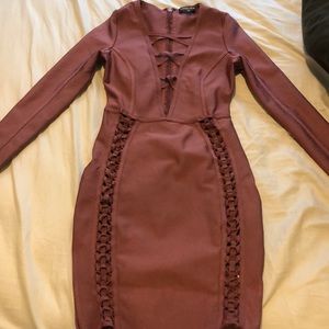 Very fitting dress, never worn.